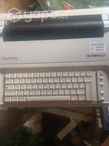 Máquina de escribir electrónica Olympia