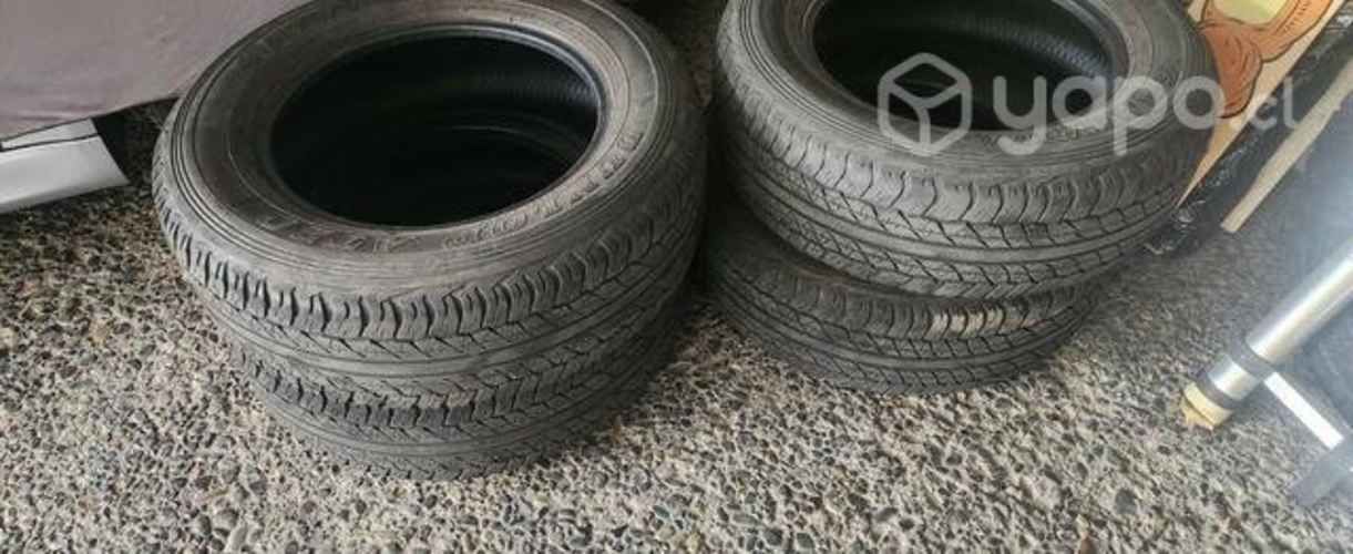 4 Neumáticos Dunlop 245/65R17 sólo 10.000km
