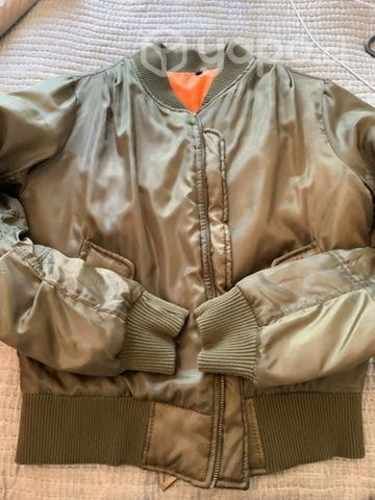 Chaqueta tipo aviador color verde