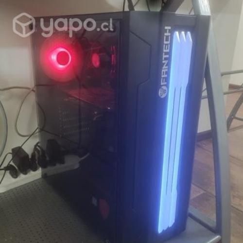 PC Gamer completa con silla y mesa