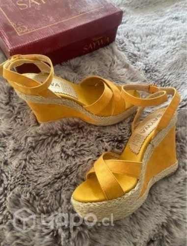 Sandalias marca peruana N38