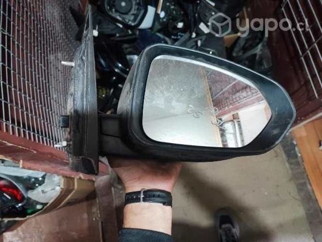 Jac js2-2022 espejo derecho