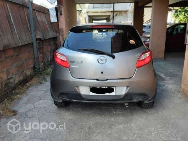 Mazda 2 2015