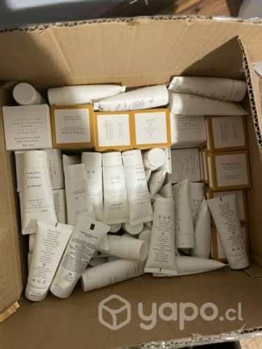 Shampoo y jabón en envases personales