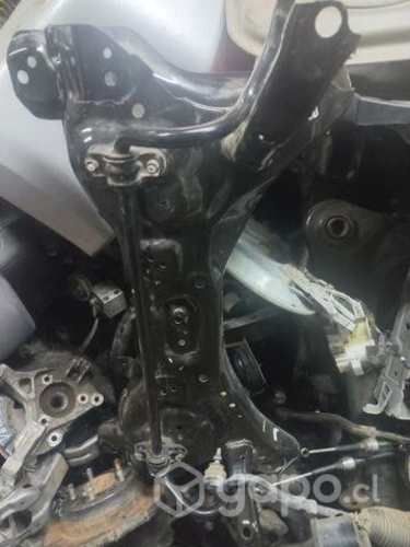 Cuna de motor Nissan march 2017 de. desarme