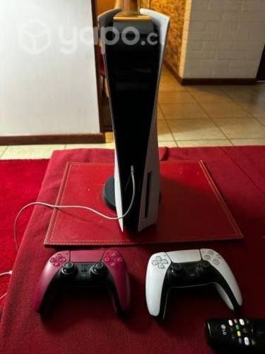 Play Station 5 + 2 controles