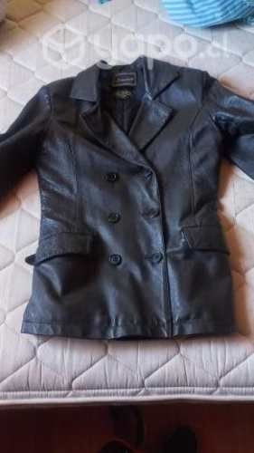 Casaca vista de cuero