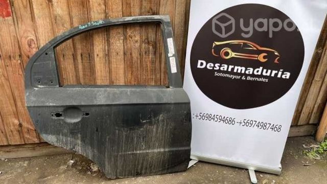 Puerta trasera Rh aveo 3 sedan 2.1