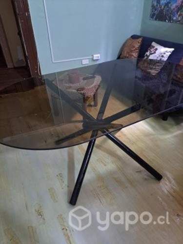 Mesa vidrio grueso