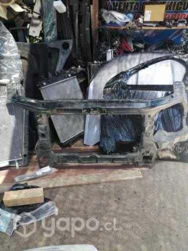 Frontal hyundai h1 con detalles original