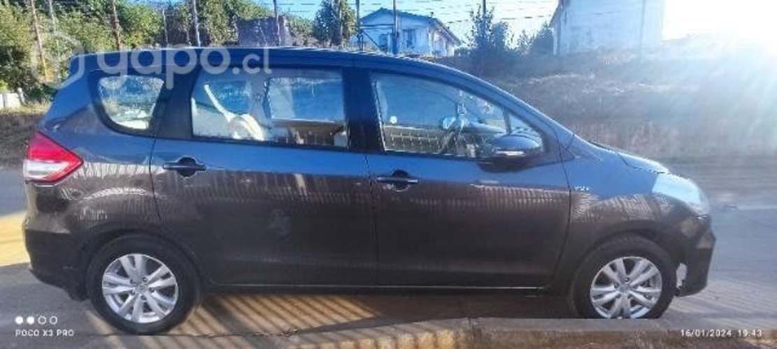 Se vende Suzuki ertiga 2016