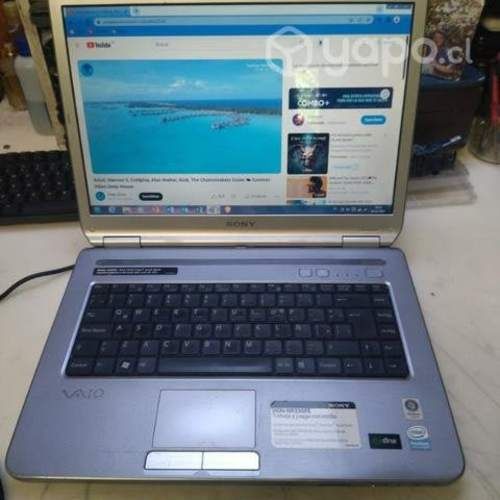 Notebook Sony VGN-NR330FE/320Gb/2G/W7X64/DETALLE