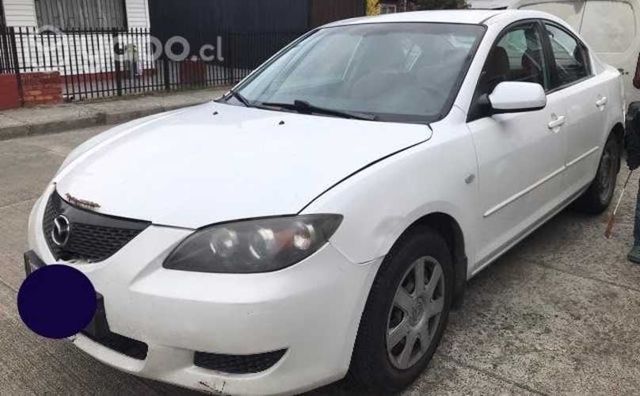Vendo  MAZDA3 2006 al dia. Conversable
