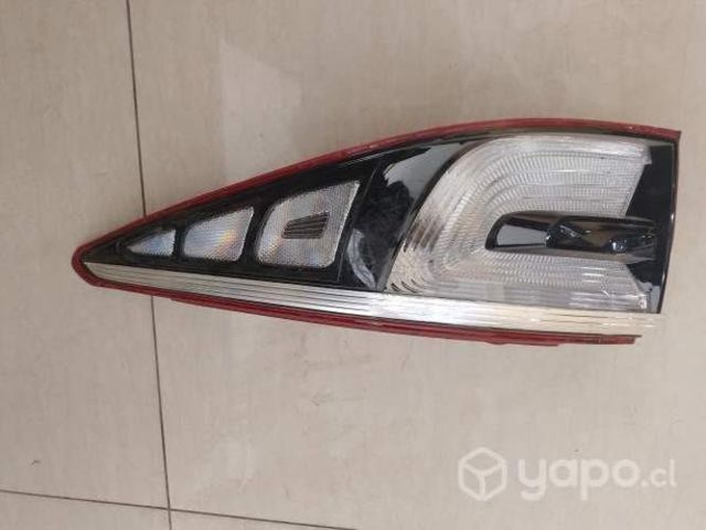 Farol tapabarro trasero derecho sin mica Kia Sport