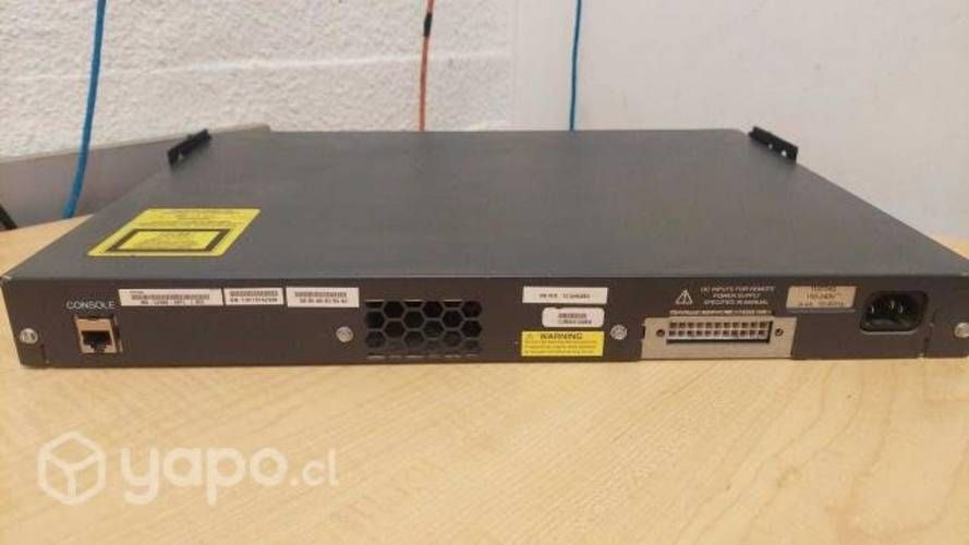 Switch Cisco Fast Ethernet Catalyst 2960-Plus, 24