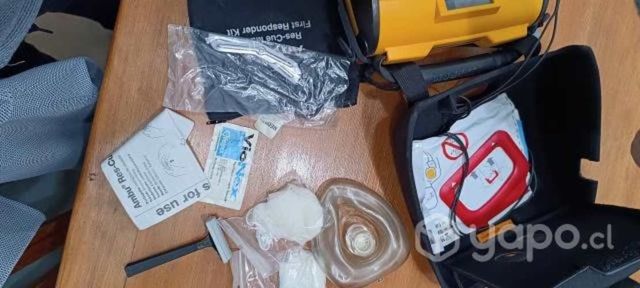 Desfibrilador DEA usado