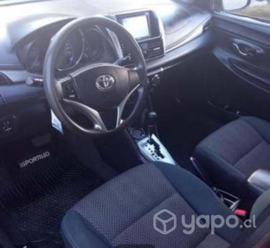 Toyota Yaris 2016 Automático