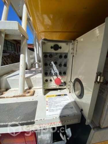 Camión Isuzu 2006 Alzahombre