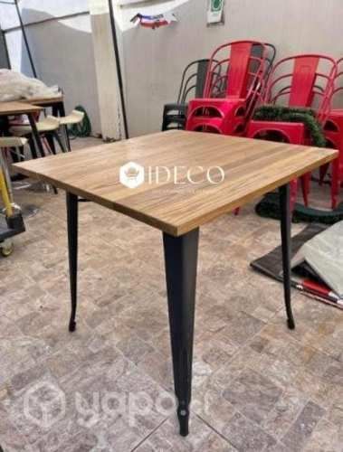 Nueva mesa tolix de acero con cubierta de madera