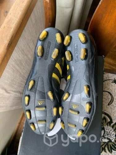 Zapatillas de fútbol chuteadores predator antiguos