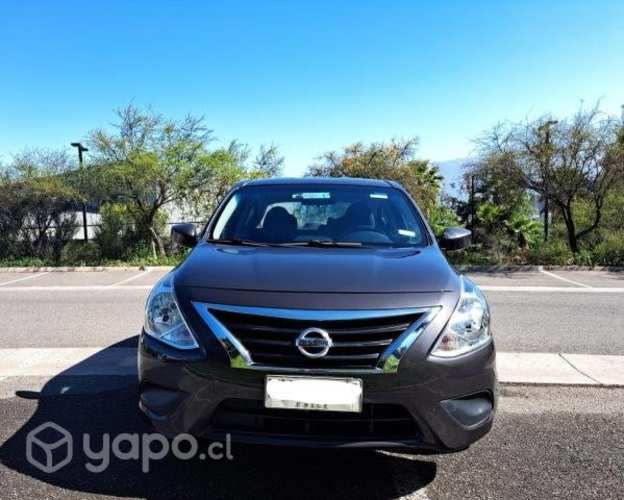 Nissan versa 2016