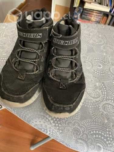 Zapatillas de niño del 32 al 35 usadas
