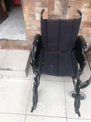 Silla de ruedas, muletas, andador y burrito