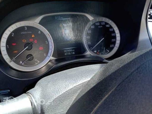 Vendo camioneta nissan np300 2015 4x4