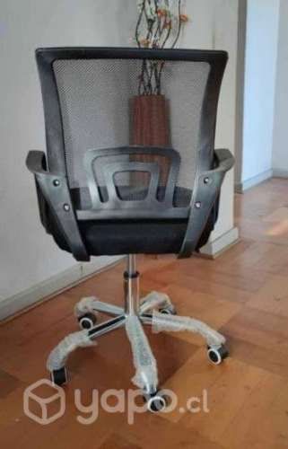 Silla de oficina nuevas con ruedas y ergonómica