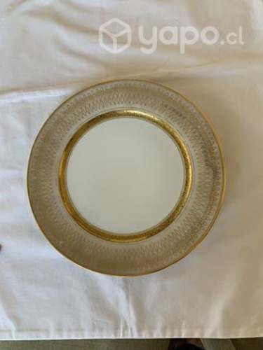 Plato Rosenthal aleman antiguo con bordes de oro