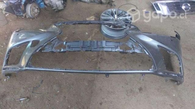 Parachoque delantero lexus is  orig