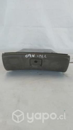 Guantera Opel Astra año 1996