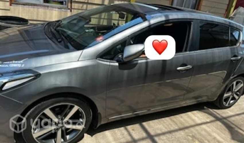 Kia cerato 5 top de línea