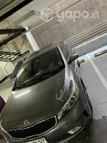 Kia cerato 5 top de línea