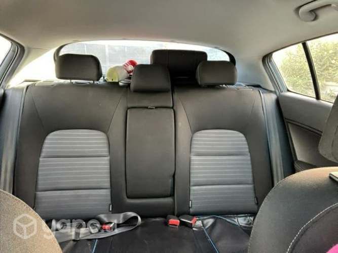 Kia cerato 5 top de línea