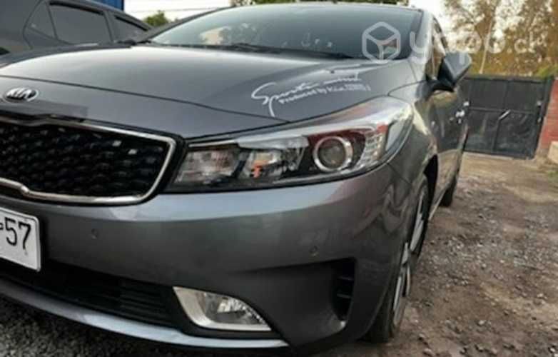 Kia cerato 5 top de línea