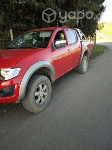 Mitsubishi L200 2015