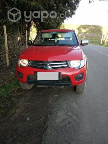 Mitsubishi L200 2015