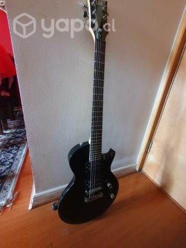 Guitarra electrica LTD Ec con funda y amllificador