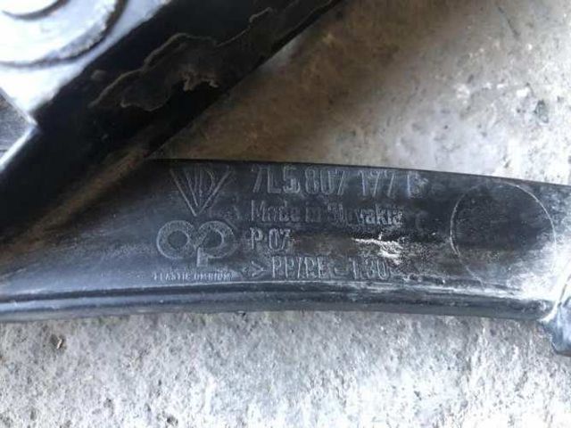 Mensula Porsche Cayenne (36.7)