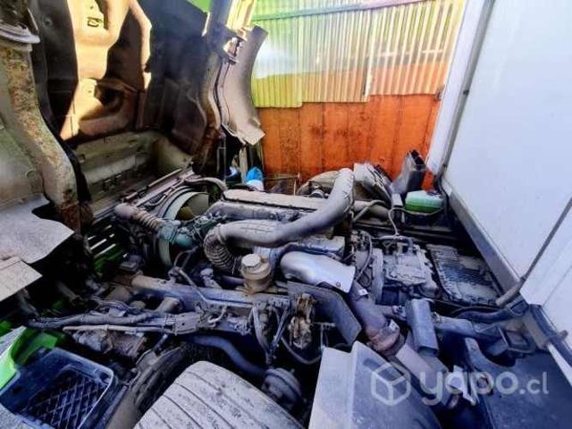 Camión Volvo Frigorífico - Zona Franca Punta Arena