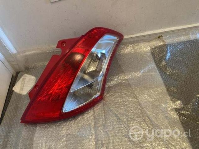Foco trasero suzuki swift nuevo lado derecho