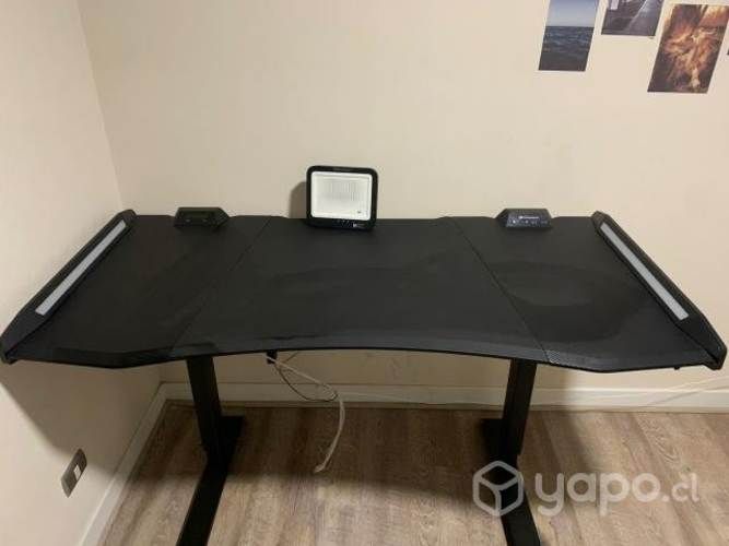 Escritorio gamer COUGAR