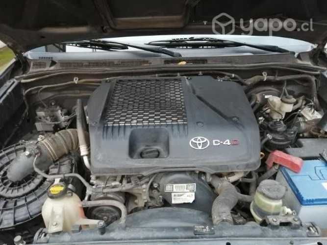 Toyota hilux 2014 4x2 2.5 dísel