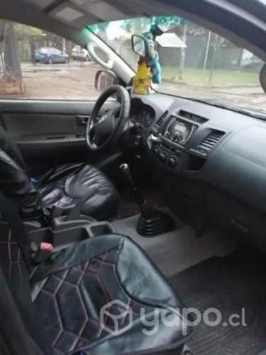 Toyota hilux 2014 4x2 2.5 dísel