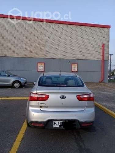 Auto Kia rio 4
