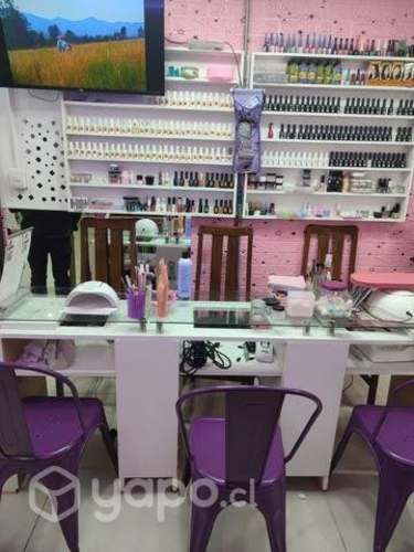Salón de belleza silla disponibilidad inmediata