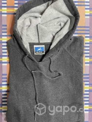Polerón gris marca SPK Talla L Hombre
