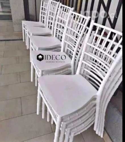 Nuevas sillas chiavari Blancas de polipropileno