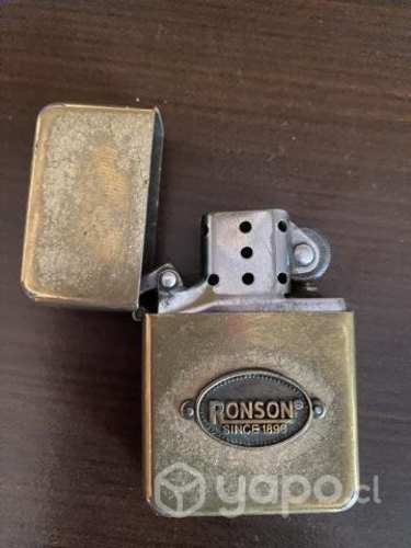 Mechero o encendedor antiguo